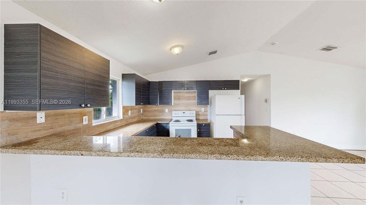 1616 NW 7th Pl , Florida City, FL 33034 Photo