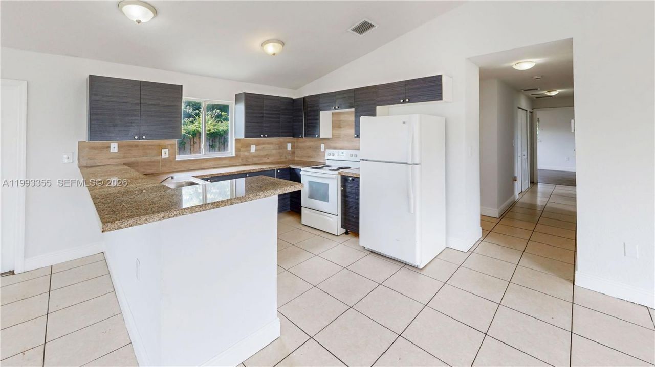 1616 NW 7th Pl , Florida City, FL 33034 Photo