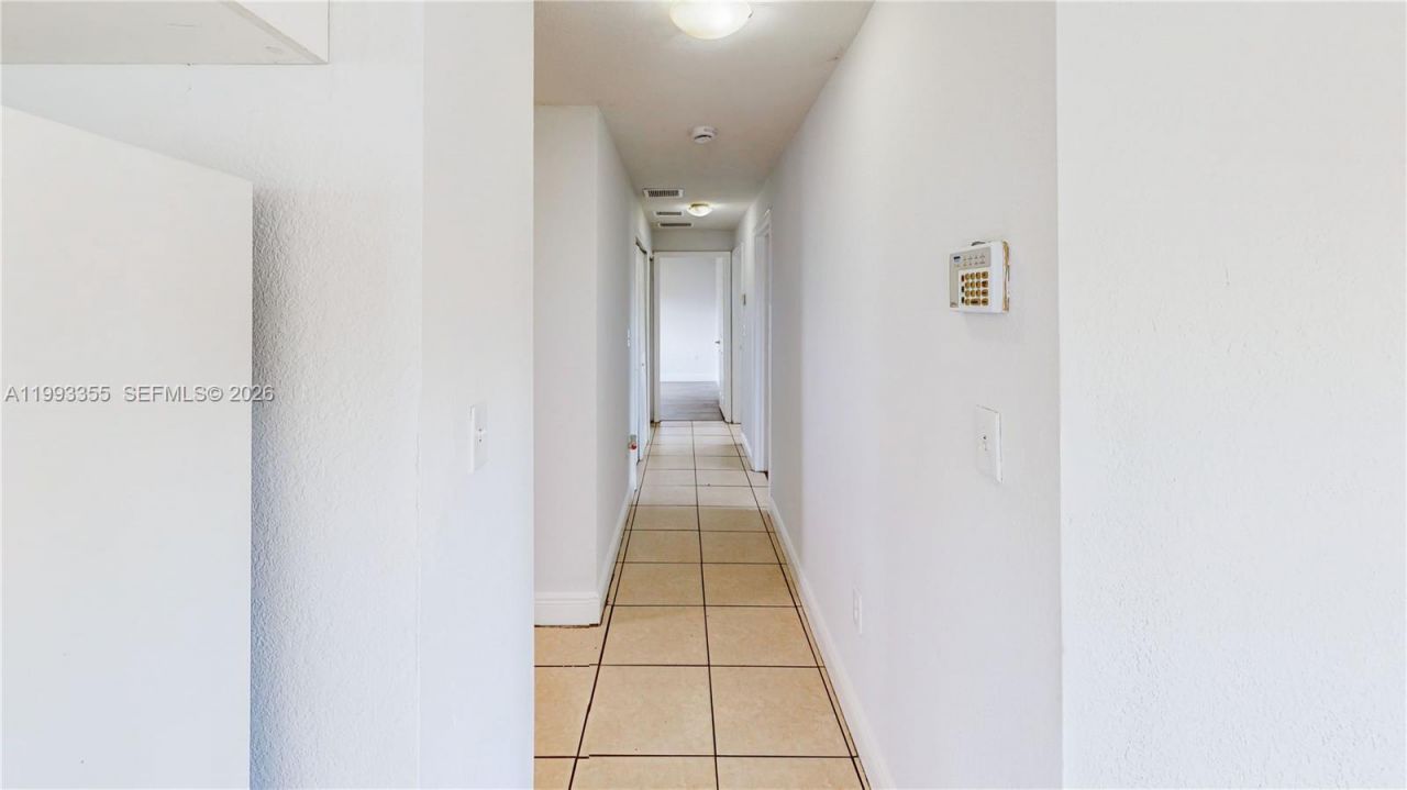 1616 NW 7th Pl , Florida City, FL 33034 Photo