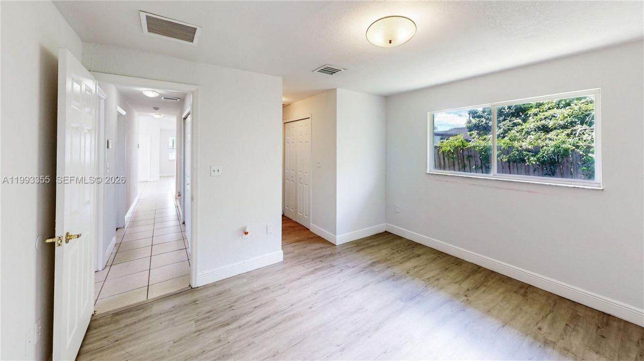 1616 NW 7th Pl , Florida City, FL 33034 Photo