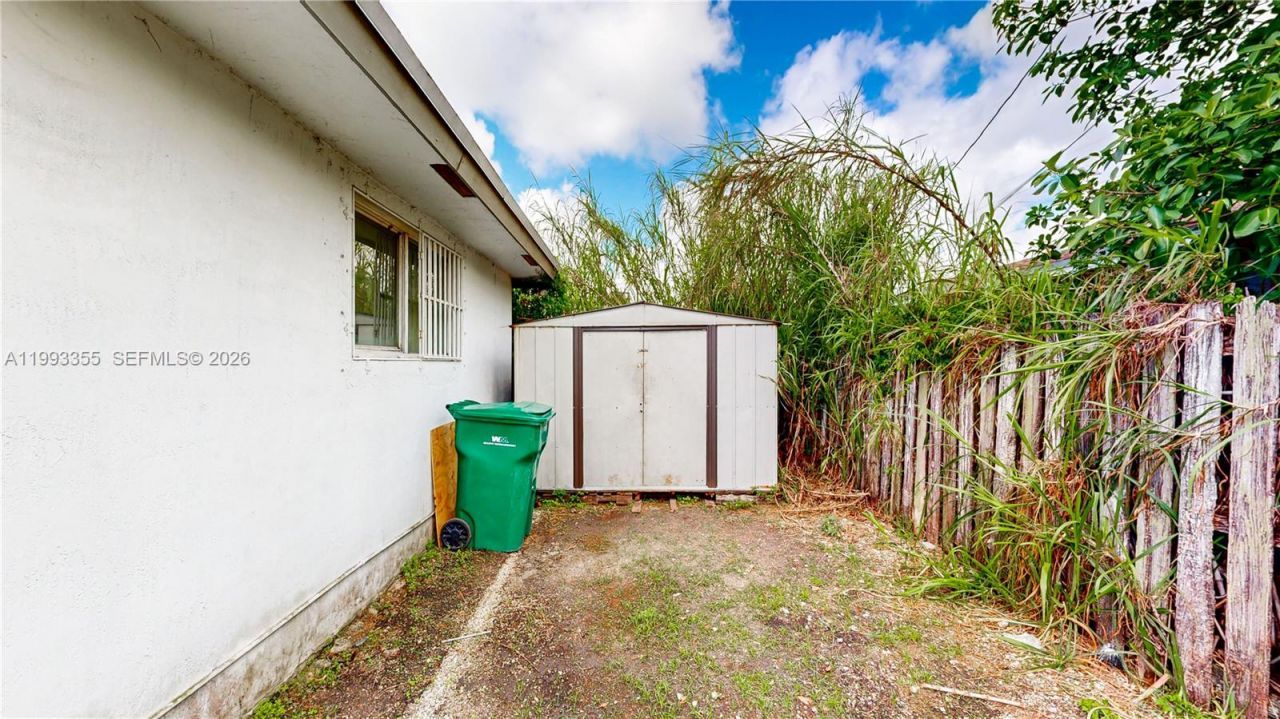 1616 NW 7th Pl , Florida City, FL 33034 Photo