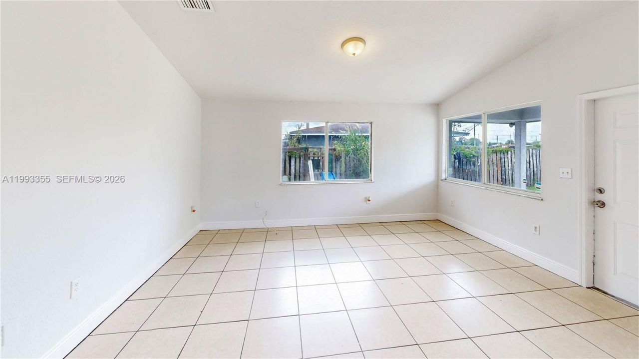 1616 NW 7th Pl , Florida City, FL 33034 Photo