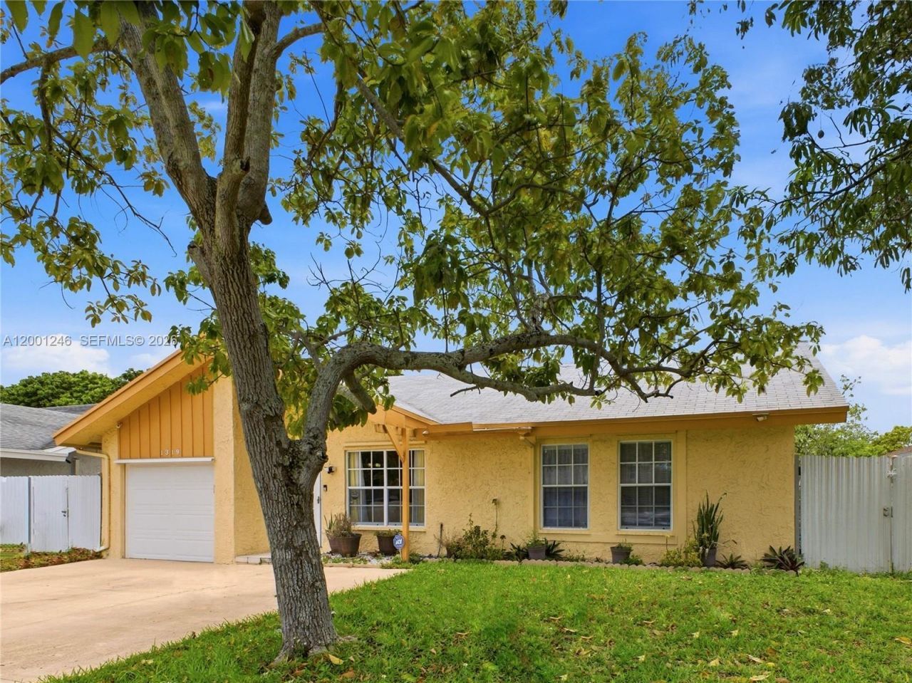 1319 SW 74th Ave, North Lauderdale, FL 33068 Photo