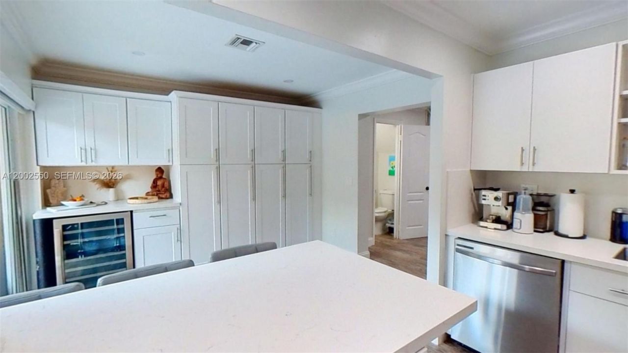 13731 SW 84th St, Unit C-11, Miami, FL 33183 Photo