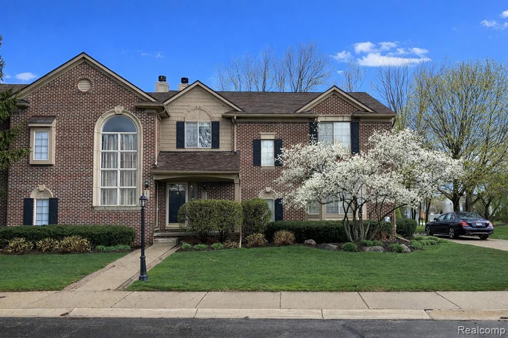 136 Sheffield Court, Canton, MI 48188 Main Photo