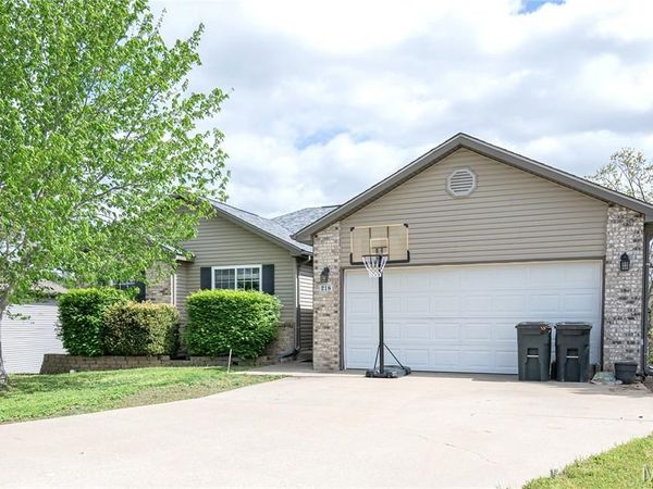 218 Fritts Circle , Waynesville, MO 65583