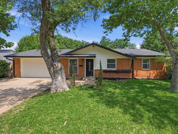 306 Baron Place, Grand Prairie, TX 75051
