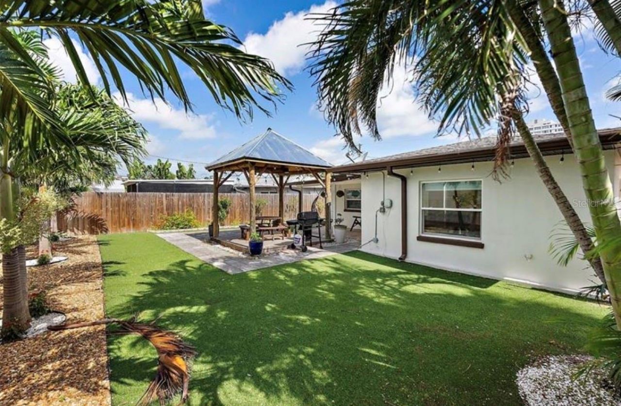 6750 W Flamingo Way S, Saint Petersburg, FL 33707 Photo
