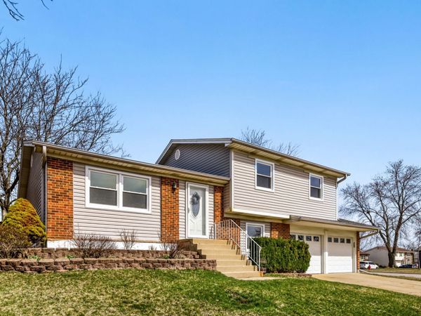 4441 HARBOR Circle, Hoffman Estates, IL 60192