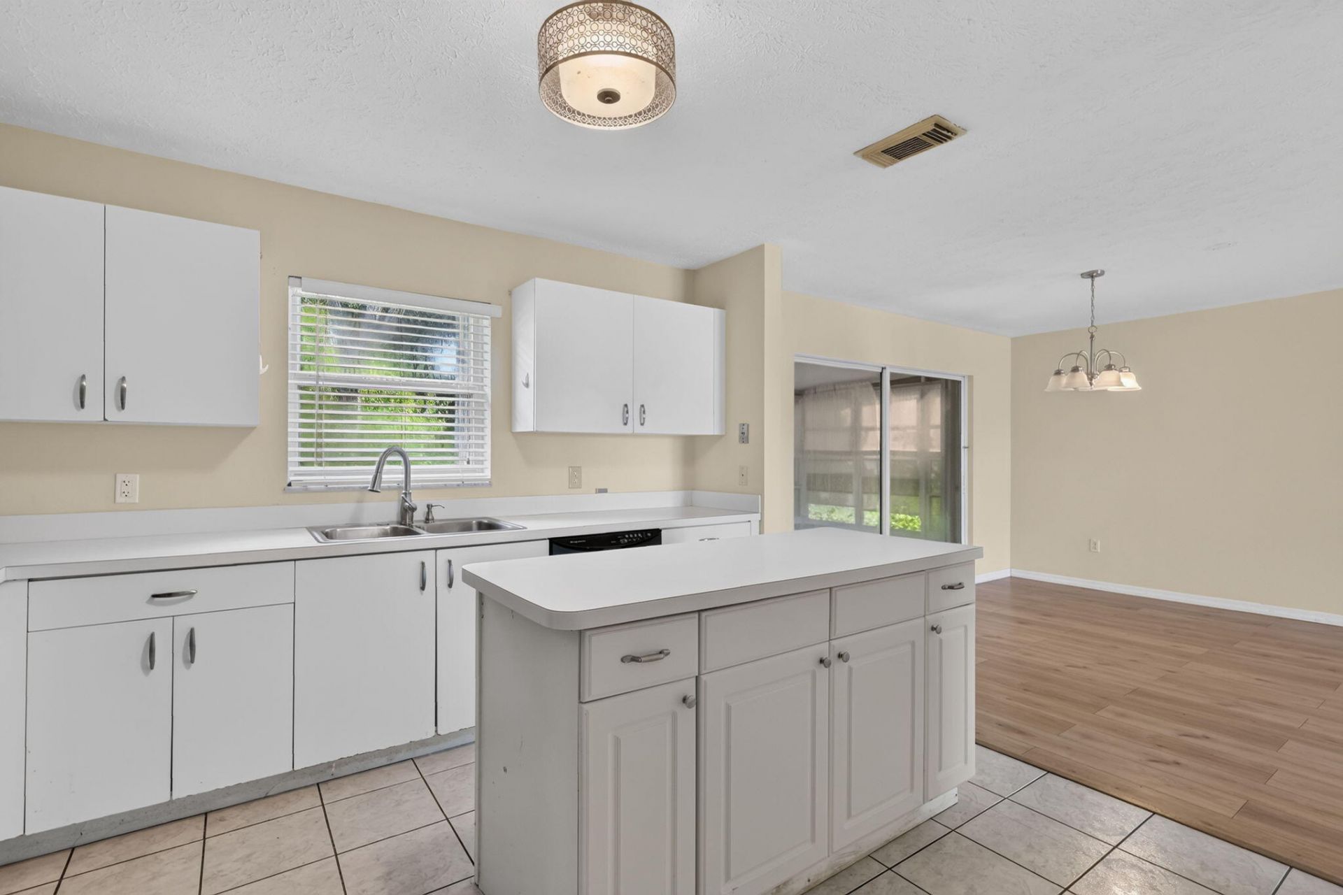 5740 Travelers Way, Fort Pierce, FL 34982 Photo