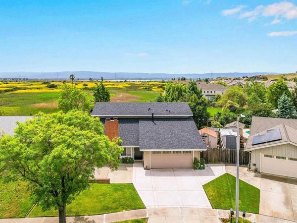 8135 Merion Dr, Newark, CA 94560