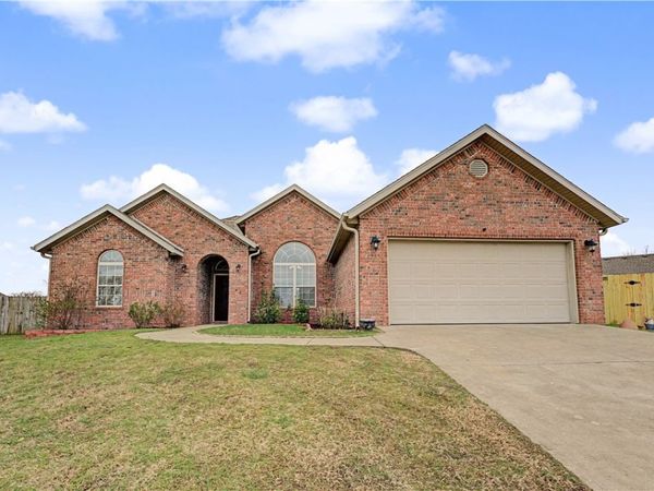 4305 SW Fieldstone Boulevard , Bentonville, AR 72712
