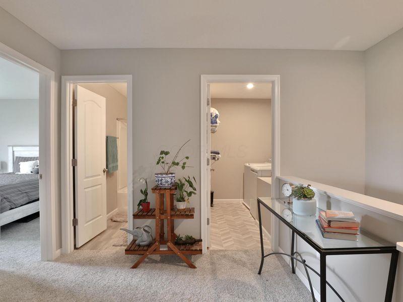 519 Rochdale, Delaware, OH 43015 Photo 21