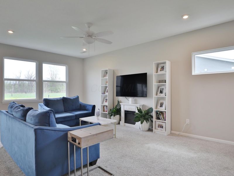 519 Rochdale, Delaware, OH 43015 Photo 9