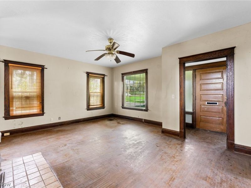 1345 Ohio Avenue, Youngstown, OH 44504 Photo 2