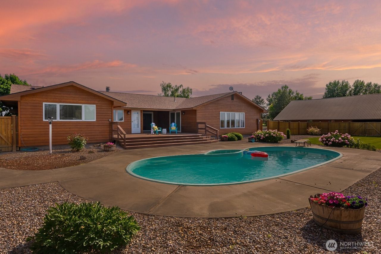 710 S Mckinney Road, Othello, WA 99344 Main Photo