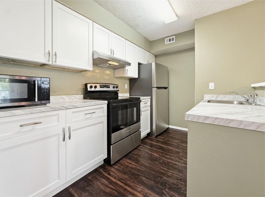 5124 Park Central Drive, Unit 527, Orlando, FL 32839 Photo