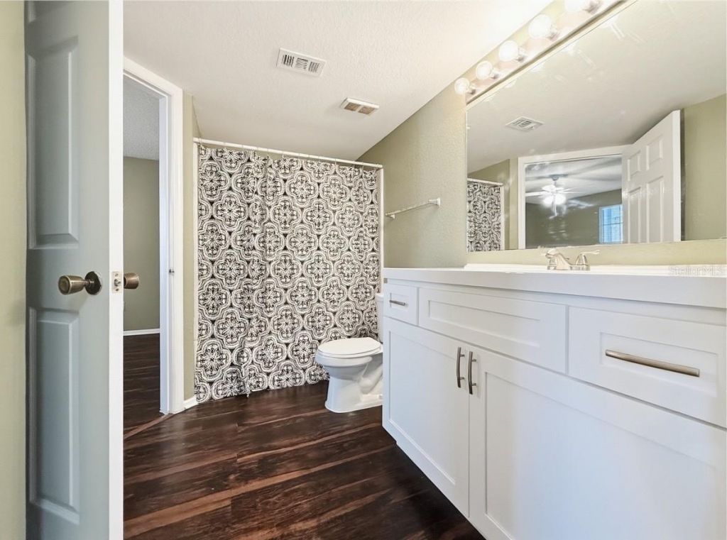 5124 Park Central Drive, Unit 527, Orlando, FL 32839 Photo