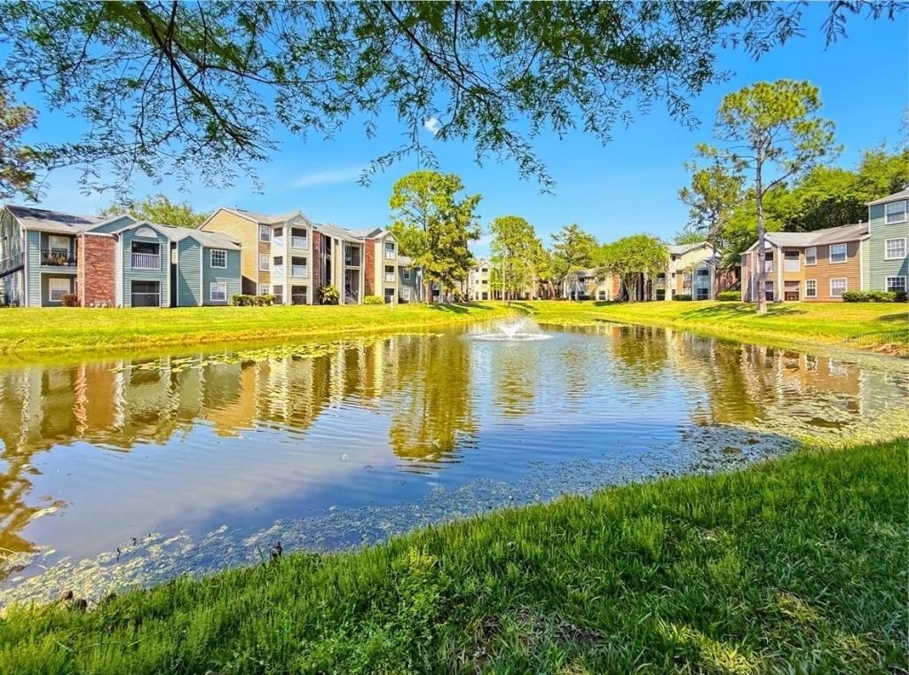 5124 Park Central Drive, Unit 527, Orlando, FL 32839 Photo