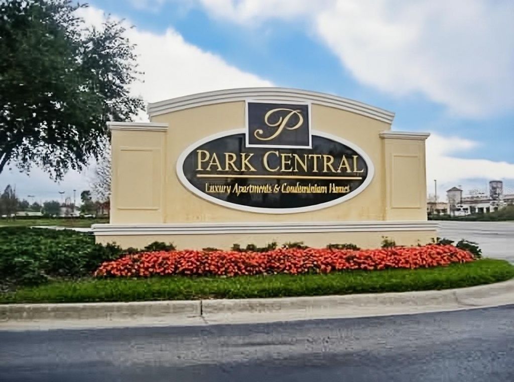 5124 Park Central Drive, Unit 527, Orlando, FL 32839 Photo