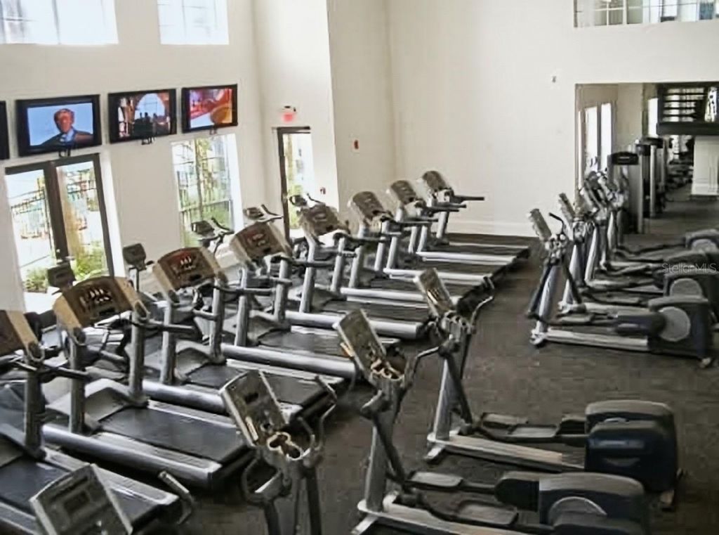 5124 Park Central Drive, Unit 527, Orlando, FL 32839 Photo