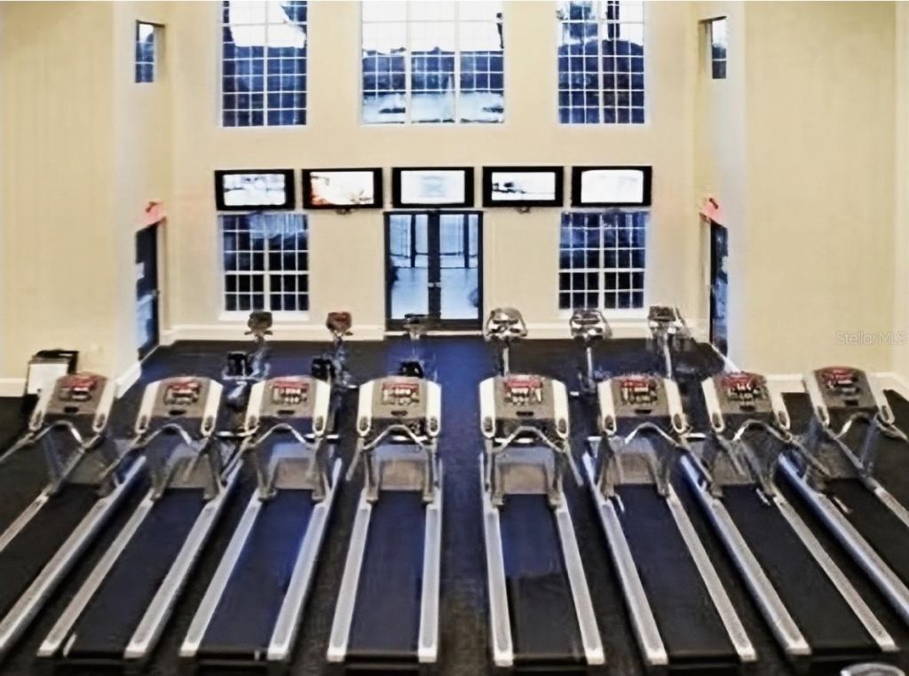 5124 Park Central Drive, Unit 527, Orlando, FL 32839 Photo