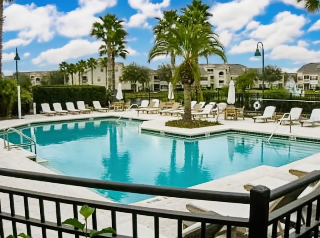 5124 Park Central Drive, Unit 527, Orlando, FL 32839 Photo