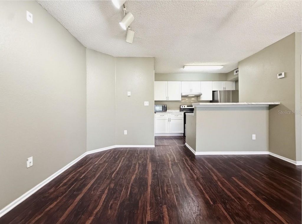 5124 Park Central Drive, Unit 527, Orlando, FL 32839 Photo