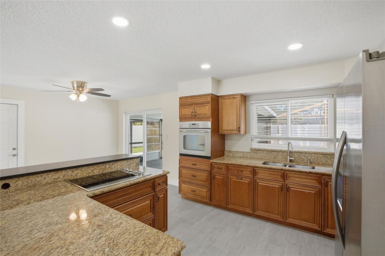 3106 Oxford Drive W, Bradenton, FL 34205 Photo