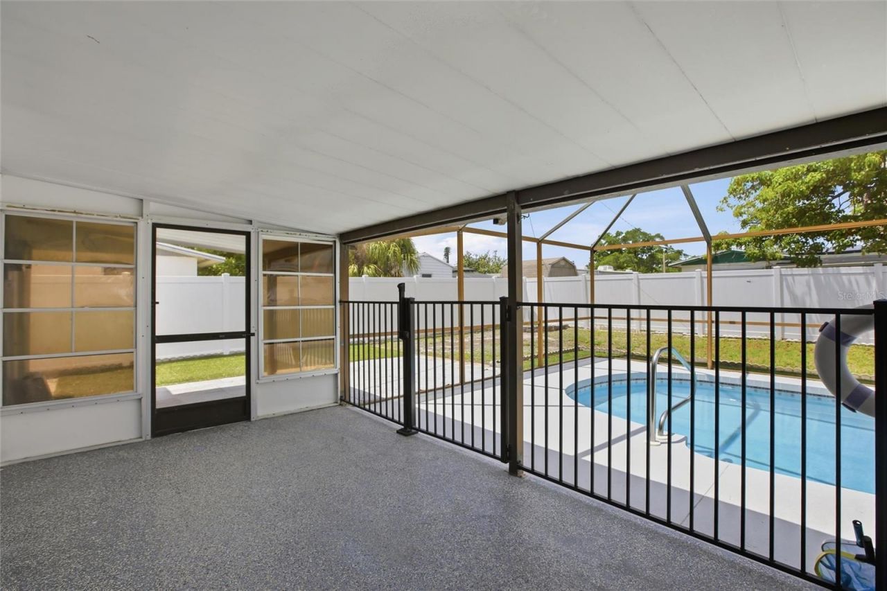 3106 Oxford Drive W, Bradenton, FL 34205 Photo