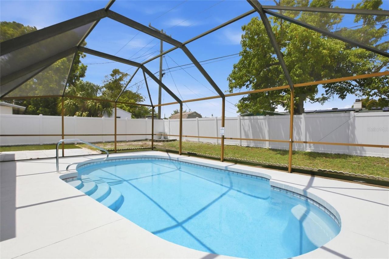 3106 Oxford Drive W, Bradenton, FL 34205 Photo