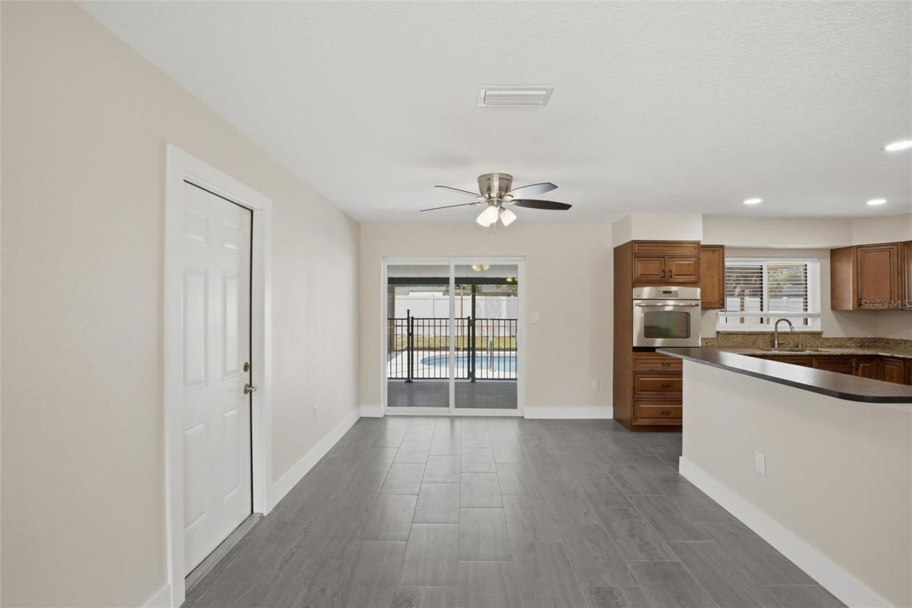 3106 Oxford Drive W, Bradenton, FL 34205 Photo