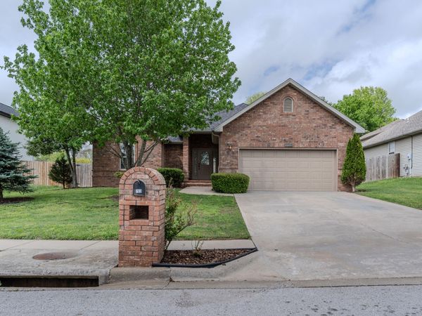 703 Silver Streak Road, Nixa, MO 65714