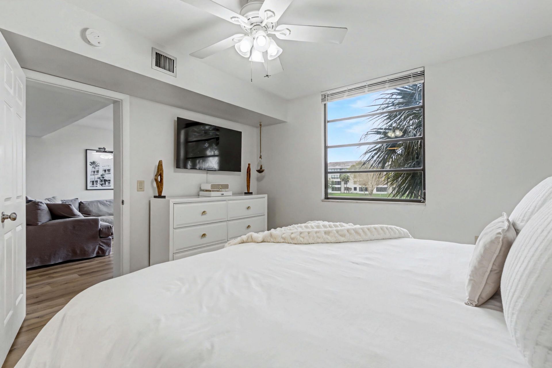 1518 Whitehall Drive, Unit 204, Davie, FL 33324 Photo