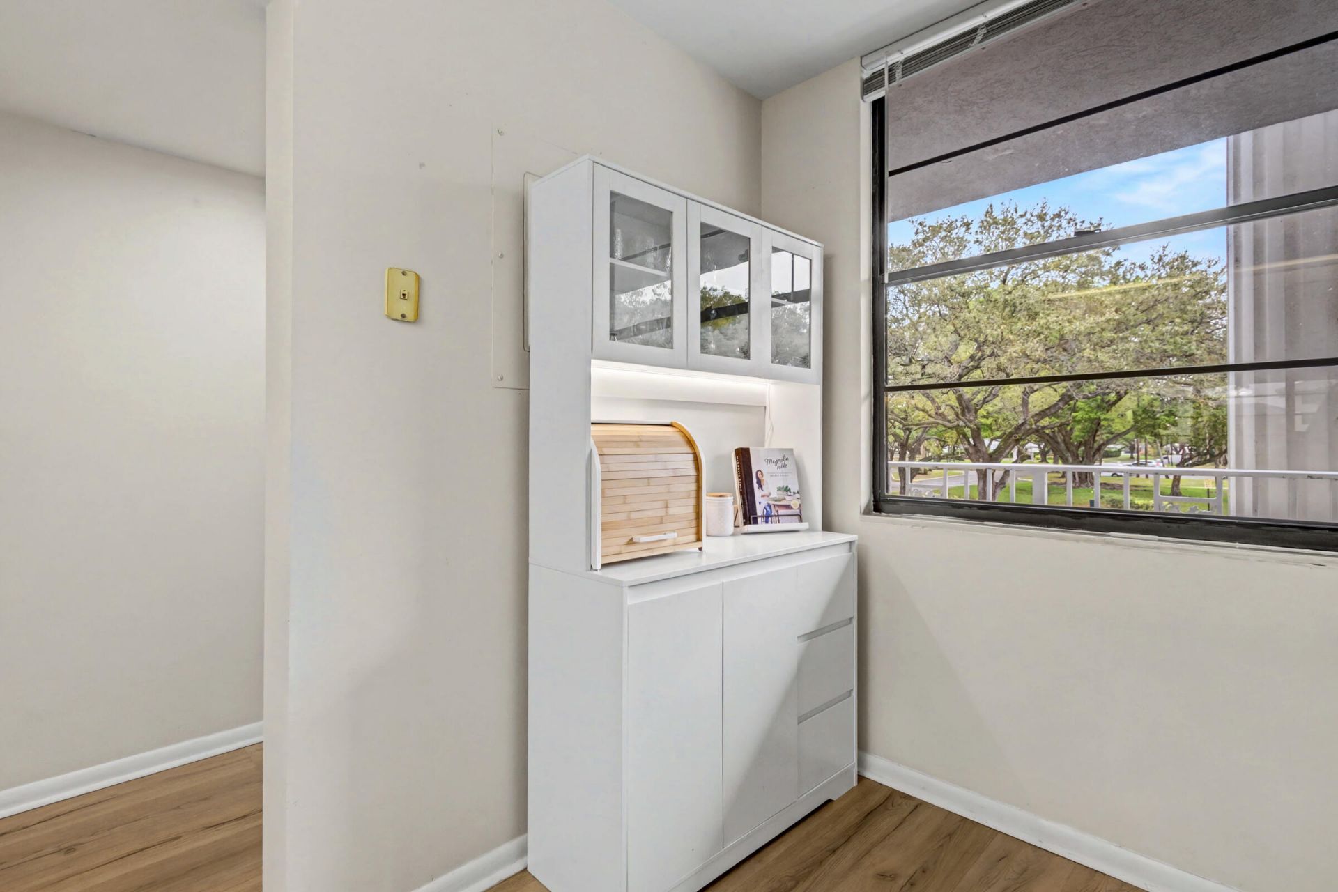 1518 Whitehall Drive, Unit 204, Davie, FL 33324 Photo