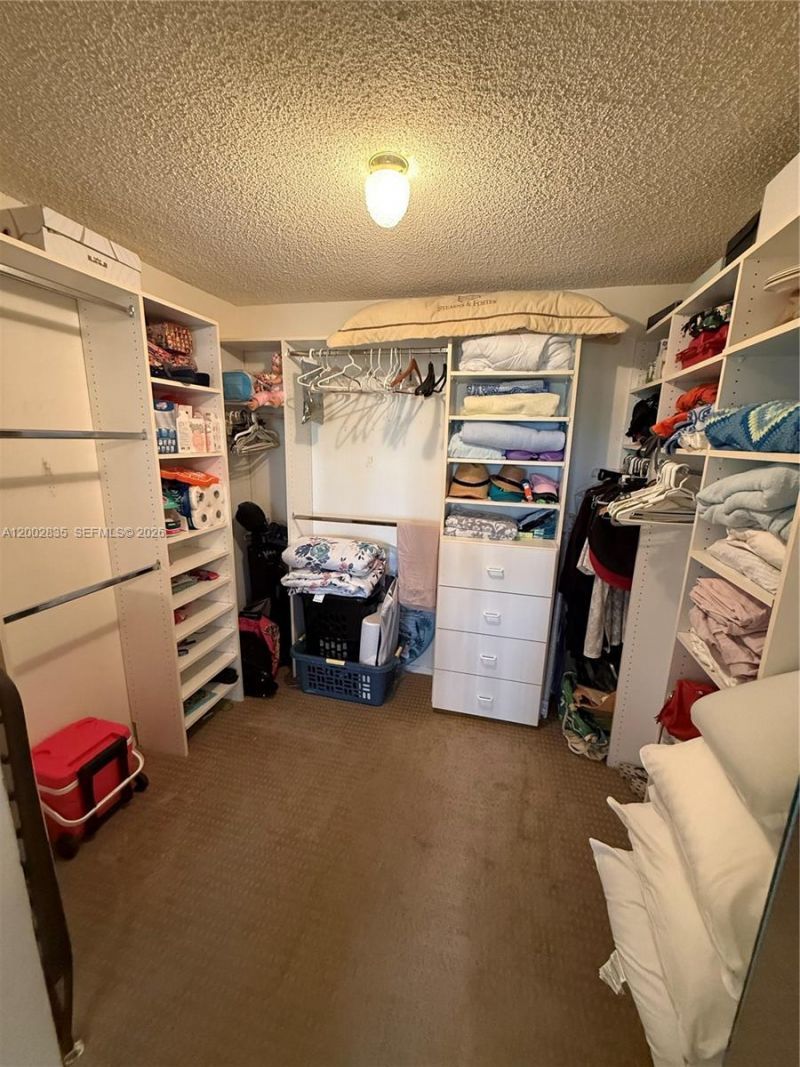 1000 Parkview Dr, Unit 407, Hallandale Beach, FL 33009 Photo