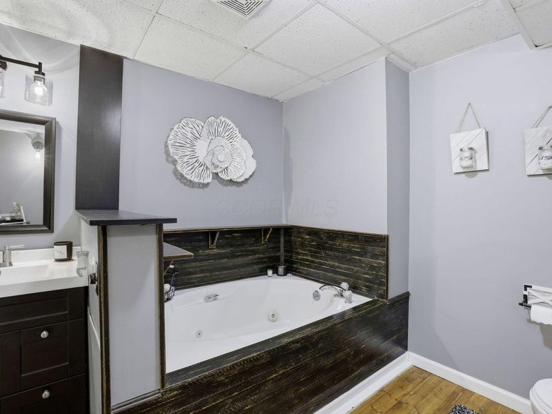 12830 New Delaware Road, Mount Vernon, OH 43050 Photo 19