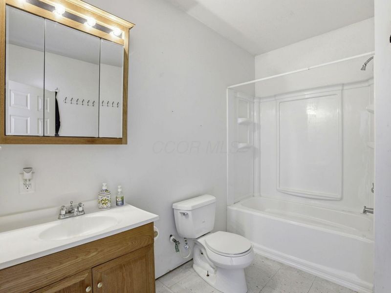 12830 New Delaware Road, Mount Vernon, OH 43050 Photo 25