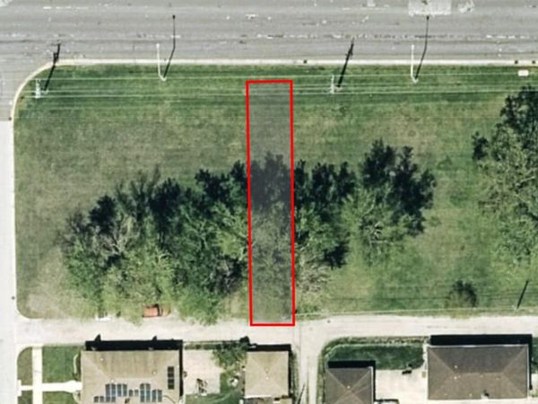 806 State Street , Calumet City, IL 60409