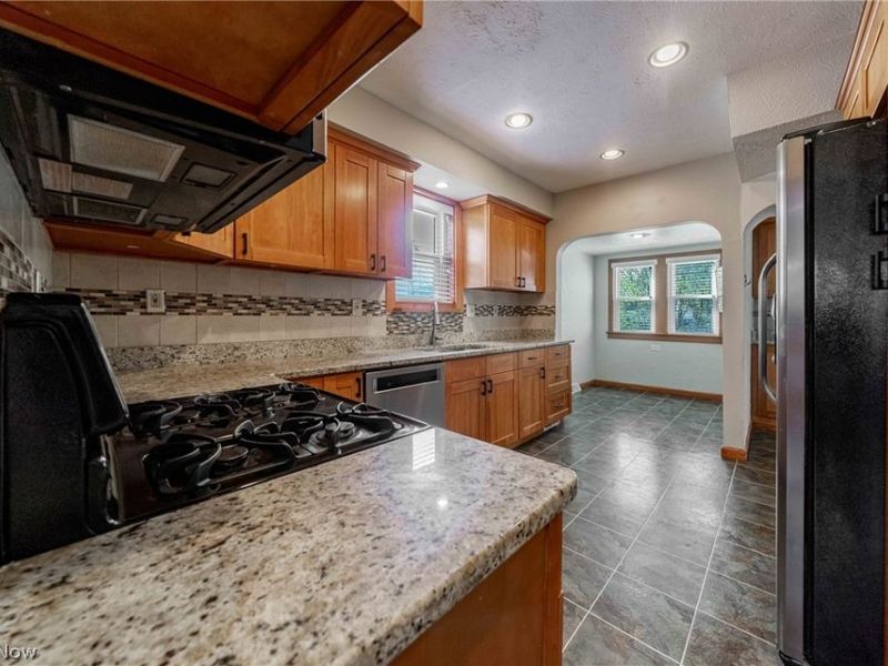 3598 Cedarbrook Road, University Heights, OH 44118 Photo 6