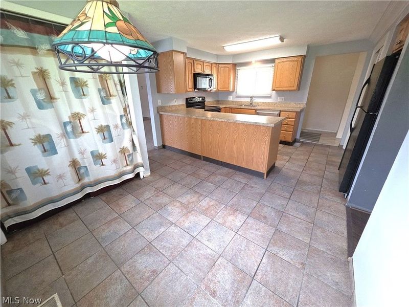 9061 Cranbrook Drive , Northfield, OH 44067 Photo 14