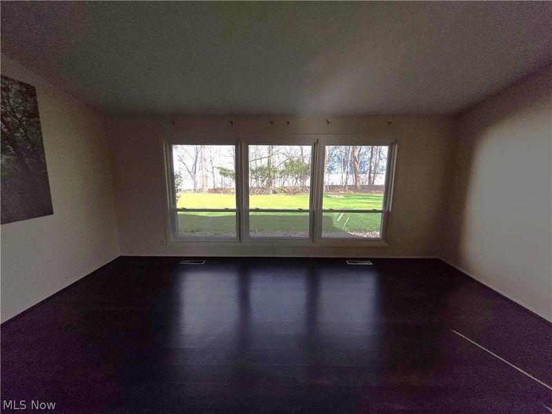 9061 Cranbrook Drive , Northfield, OH 44067 Photo 6