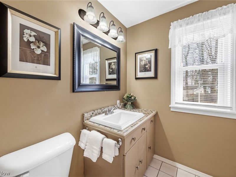 880 Markham Avenue , Cuyahoga Falls, OH 44221 Photo 16