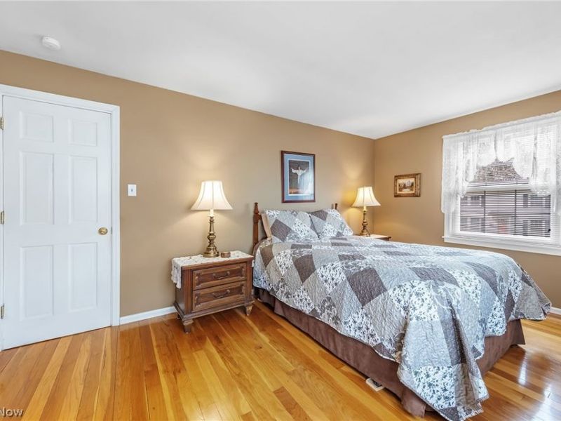 880 Markham Avenue , Cuyahoga Falls, OH 44221 Photo 19