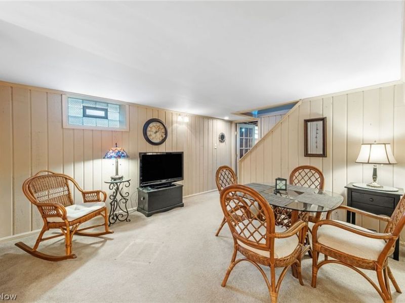 880 Markham Avenue , Cuyahoga Falls, OH 44221 Photo 28