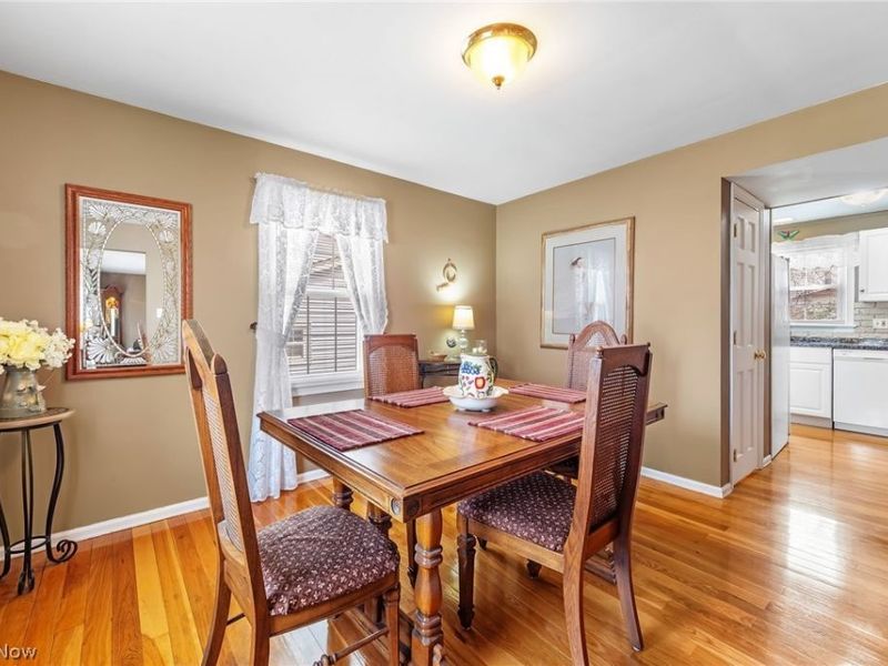 880 Markham Avenue , Cuyahoga Falls, OH 44221 Photo 5