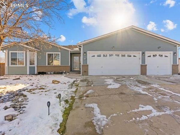 7152 Cliffrose Drive, Colorado Springs, CO 80925