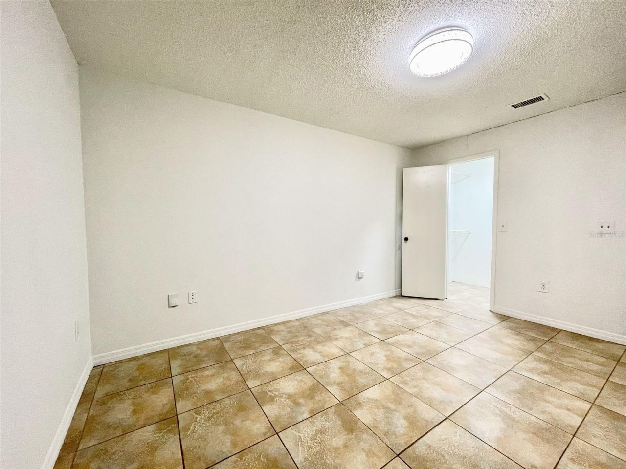 9816 River Crest Court , Orlando, FL 32825 Photo