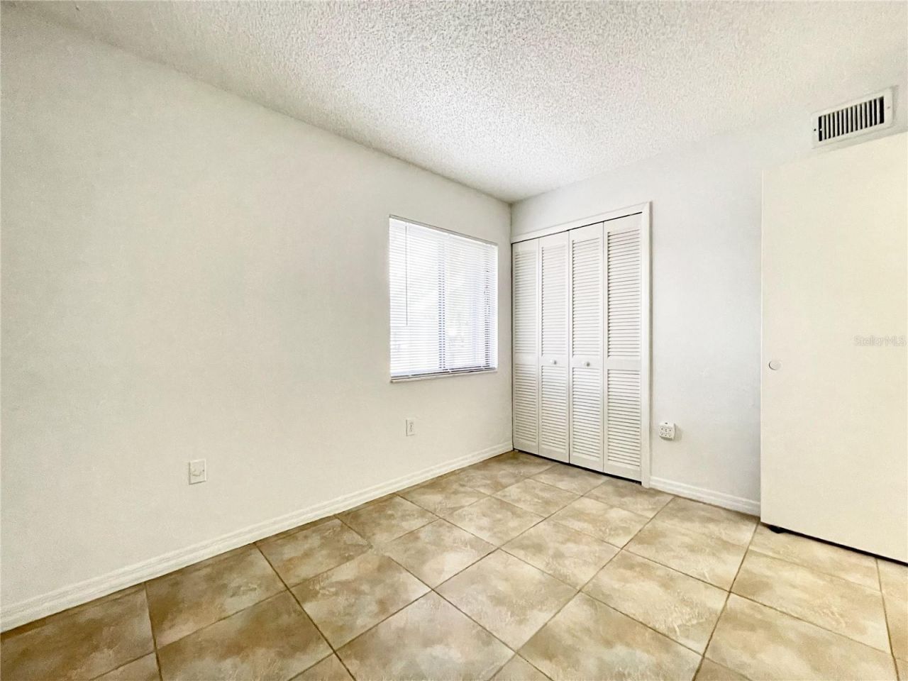 9816 River Crest Court , Orlando, FL 32825 Photo