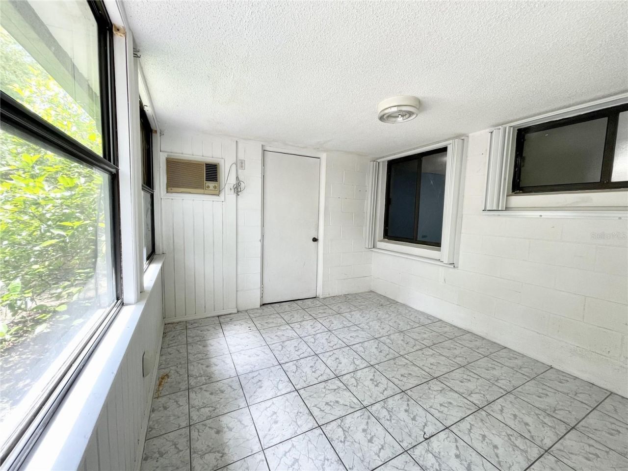 9816 River Crest Court , Orlando, FL 32825 Photo